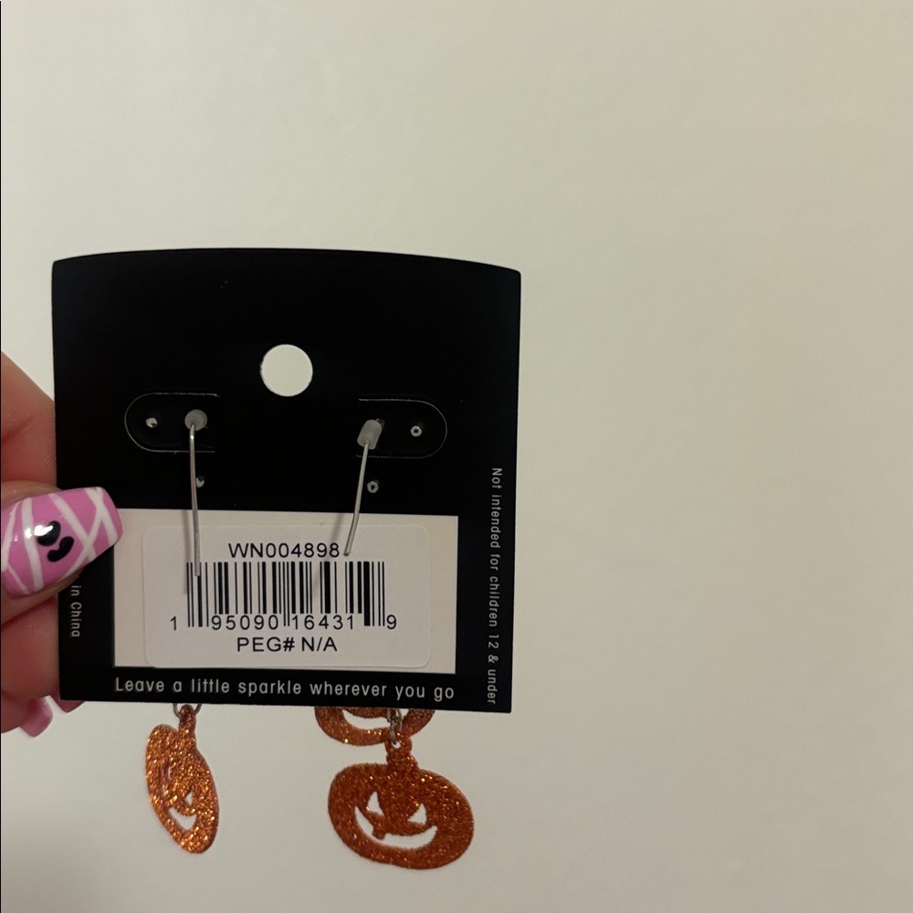Jack-O-Lantern earrings🎃 - Picture 5 of 6